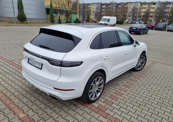 Porsche Cayenne cena 319900 przebieg: 51300, rok produkcji 2020 z Janów Lubelski małe 379